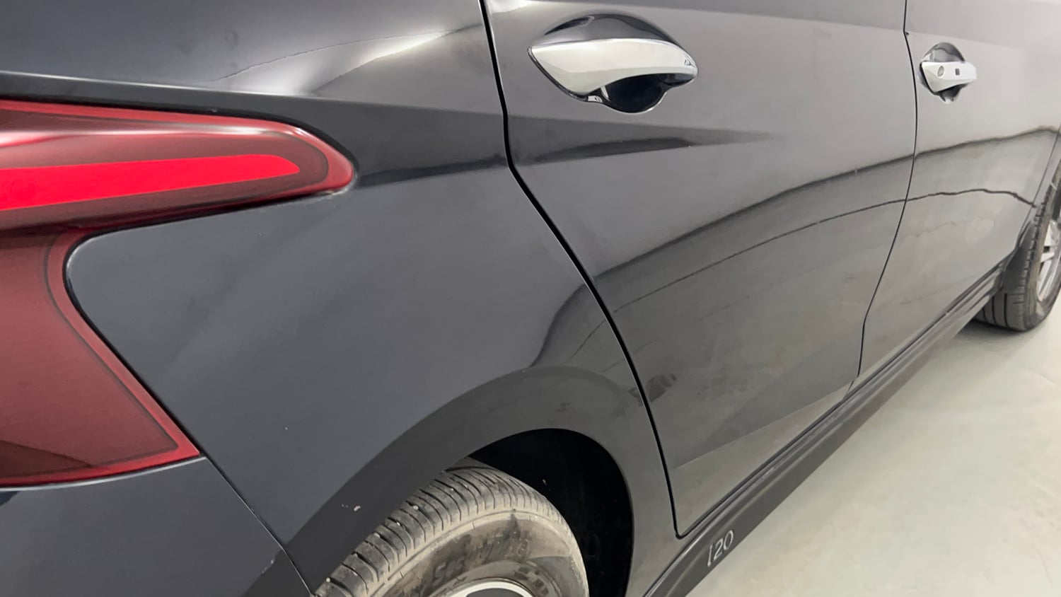 Used 2022 Hyundai New i20 Asta (O) 1.0 Turbo DCT Petrol Automatic dents MINOR SCRATCH