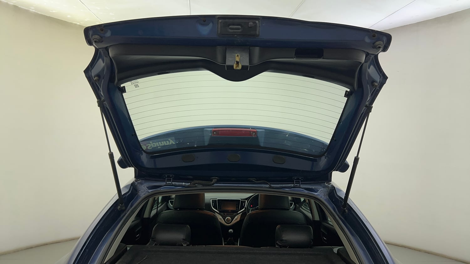 Used 2018 Maruti Suzuki Baleno Alpha 1.2 Petrol Manual interior DICKY DOOR OPEN VIEW