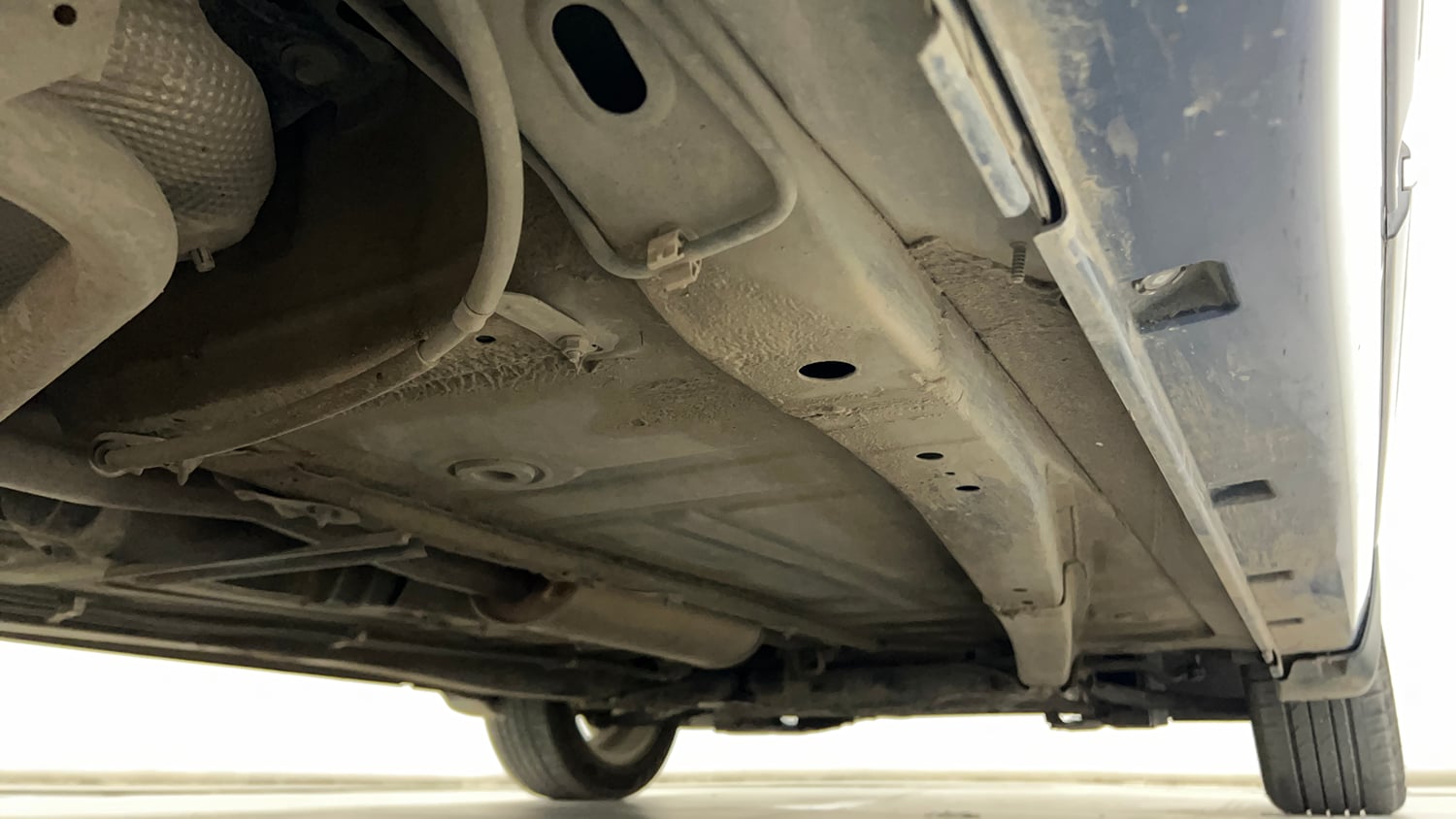 Used 2018 Maruti Suzuki Baleno Alpha 1.2 Petrol Manual extra REAR RIGHT UNDERBODY VIEW