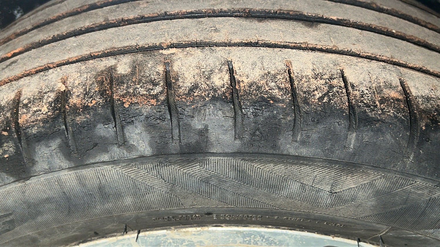 Used 2017 Hyundai Elite i20 Asta 1.2 (O) Petrol Manual tyres LEFT REAR TYRE TREAD VIEW