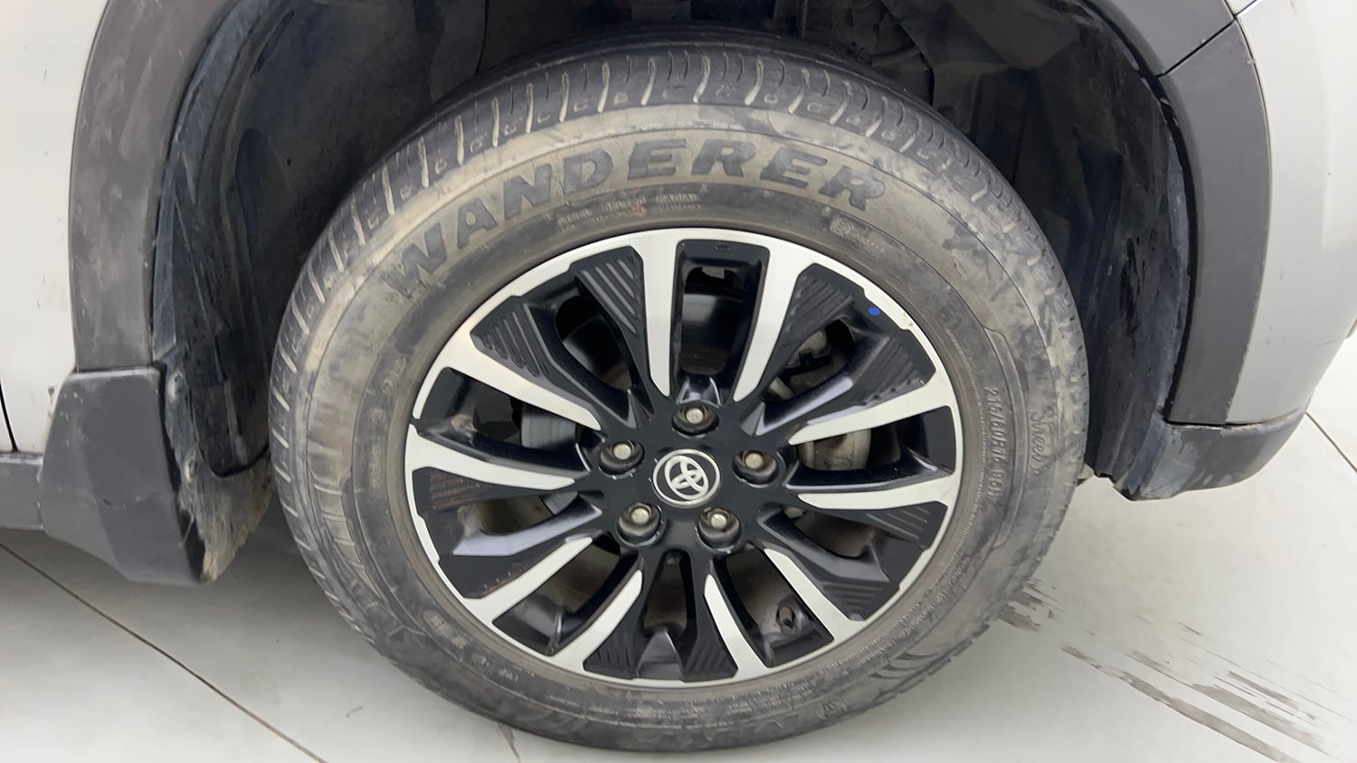 Used 2022 Toyota Urban Cruiser Premium Grade MT Petrol Manual tyres RIGHT FRONT TYRE RIM VIEW