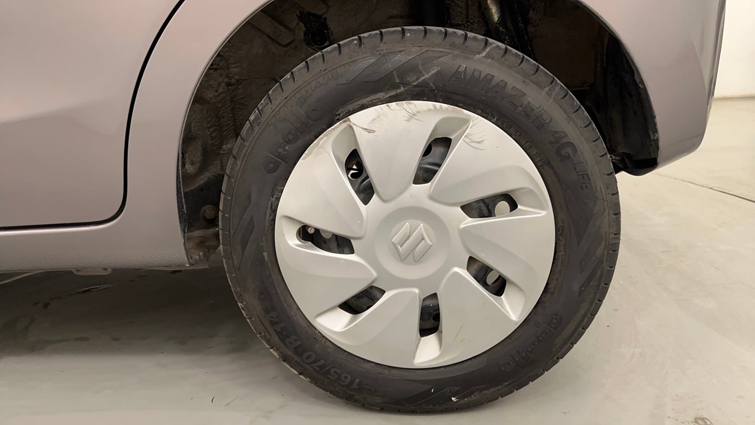 Used 2016 Maruti Suzuki Celerio VXi AMT Petrol Automatic tyres LEFT REAR TYRE RIM VIEW