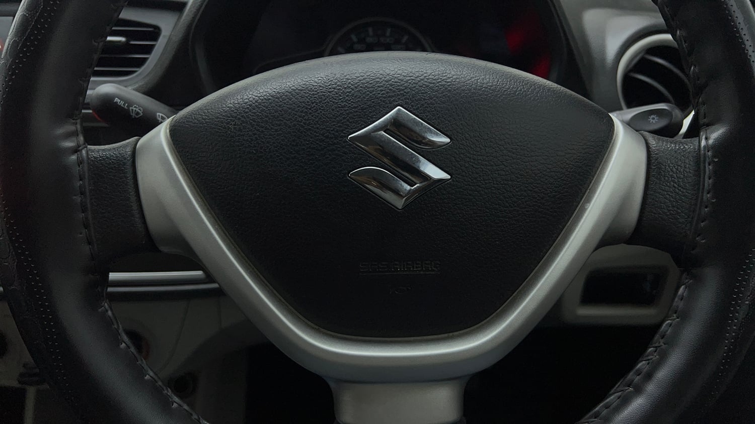 Used 2021 Maruti Suzuki Alto 800 VXi Petrol Manual top_features Airbags