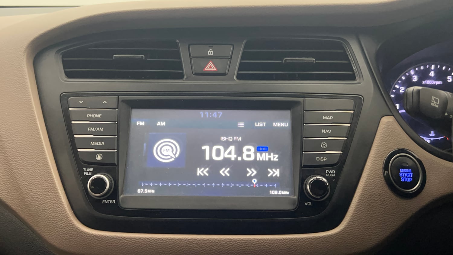 Used 2017 Hyundai Elite i20 Asta 1.2 (O) Petrol Manual top_features Touch screen infotainment system