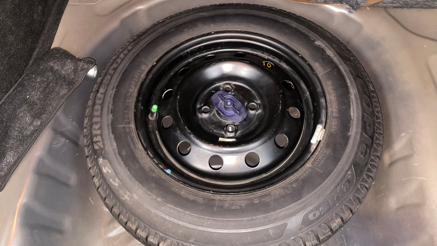 Used 2018 Maruti Suzuki Dzire VXi AMT Petrol Automatic tyres SPARE TYRE VIEW