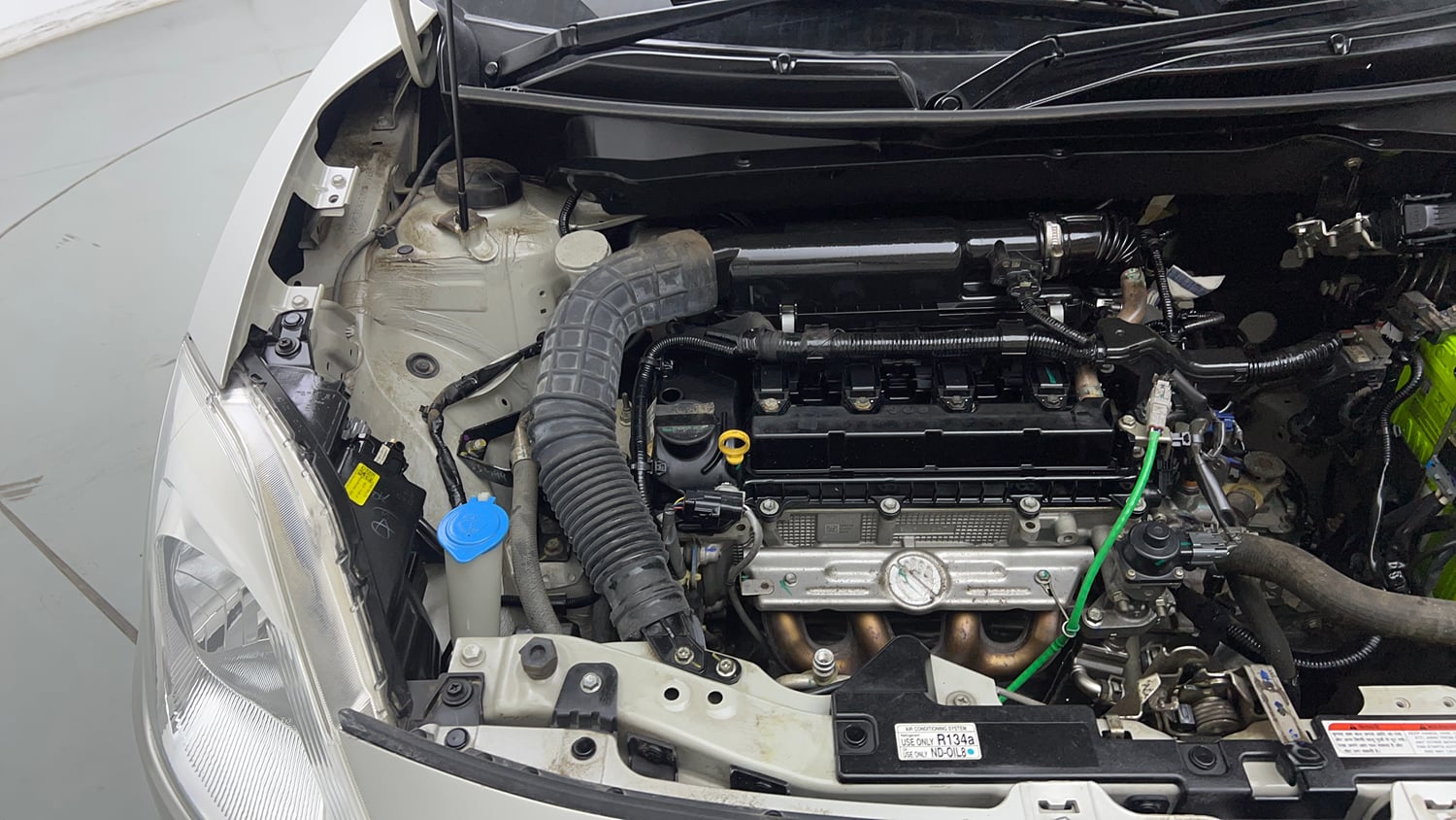 Used 2021 Maruti Suzuki Swift VXi Petrol Manual engine ENGINE RIGHT SIDE VIEW