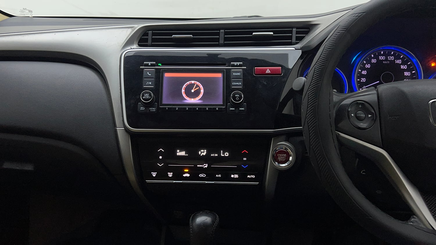 Used 2015 Honda City VX CVT Petrol Automatic interior MUSIC SYSTEM & AC CONTROL VIEW