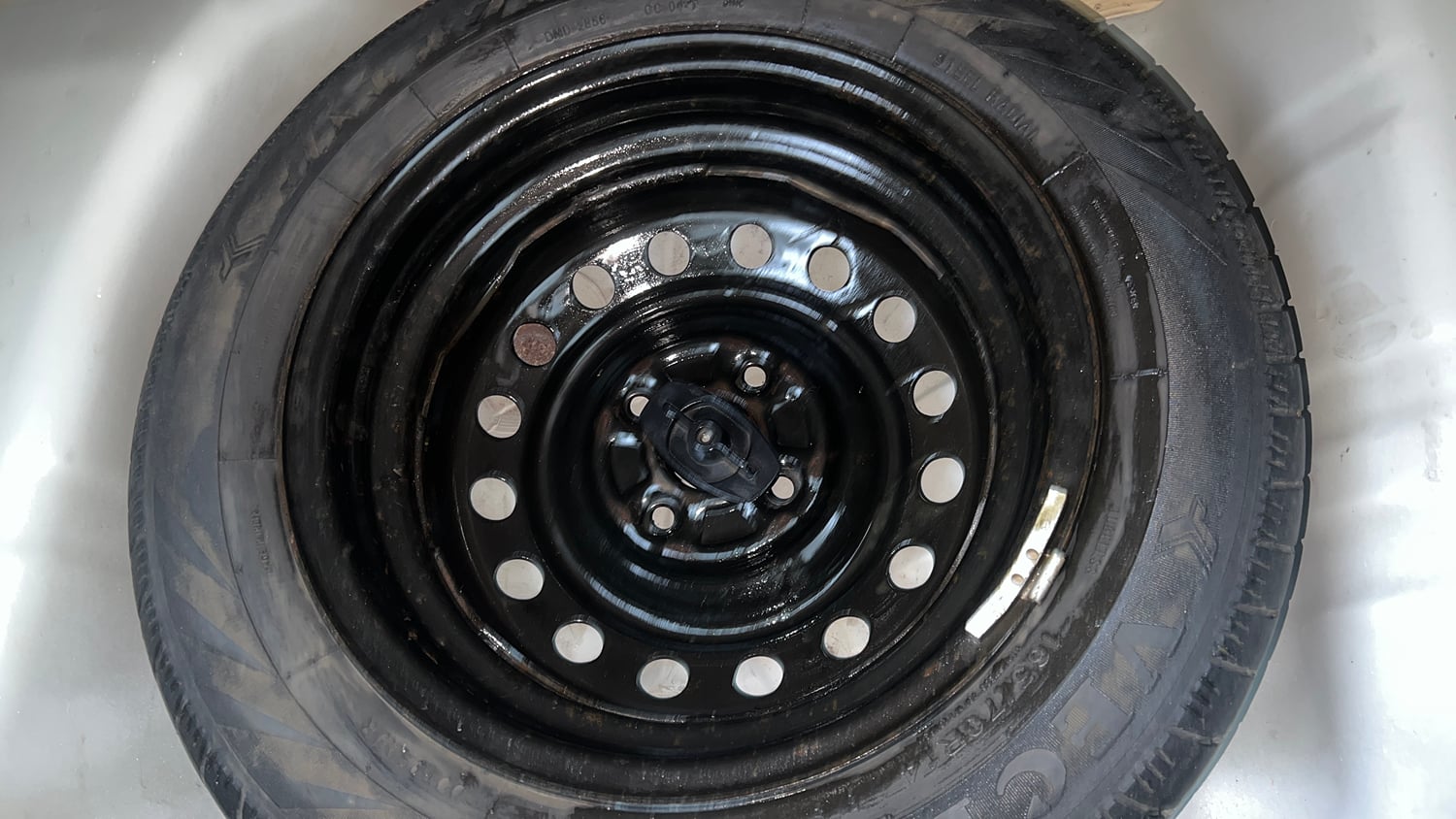 Used 2018 Maruti Suzuki Celerio ZXi (O) AMT Petrol Automatic tyres SPARE TYRE VIEW