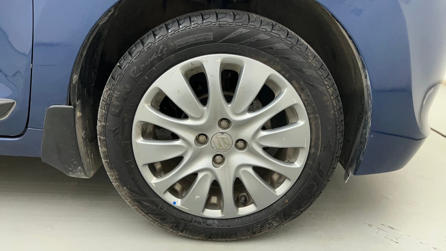 Used 2018 Maruti Suzuki Baleno Alpha 1.2 Petrol Manual tyres RIGHT FRONT TYRE RIM VIEW
