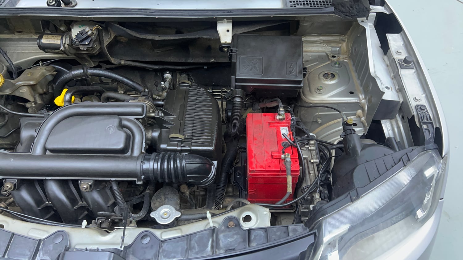 Used 2019 Renault Kwid 1.0 RXT AMT Opt Petrol Automatic engine ENGINE LEFT SIDE VIEW