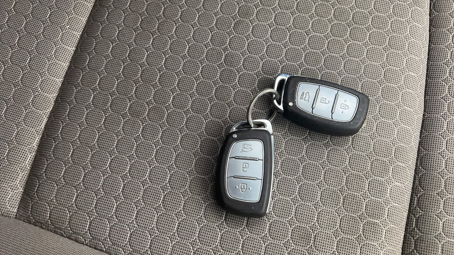 Used 2017 Hyundai Elite i20 Asta 1.2 (O) Petrol Manual extra CAR KEY VIEW