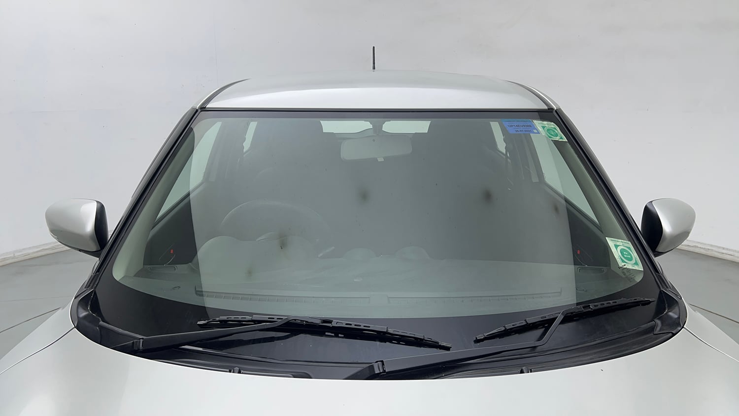 Used 2021 Maruti Suzuki Swift VXi Petrol Manual exterior FRONT WINDSHIELD VIEW