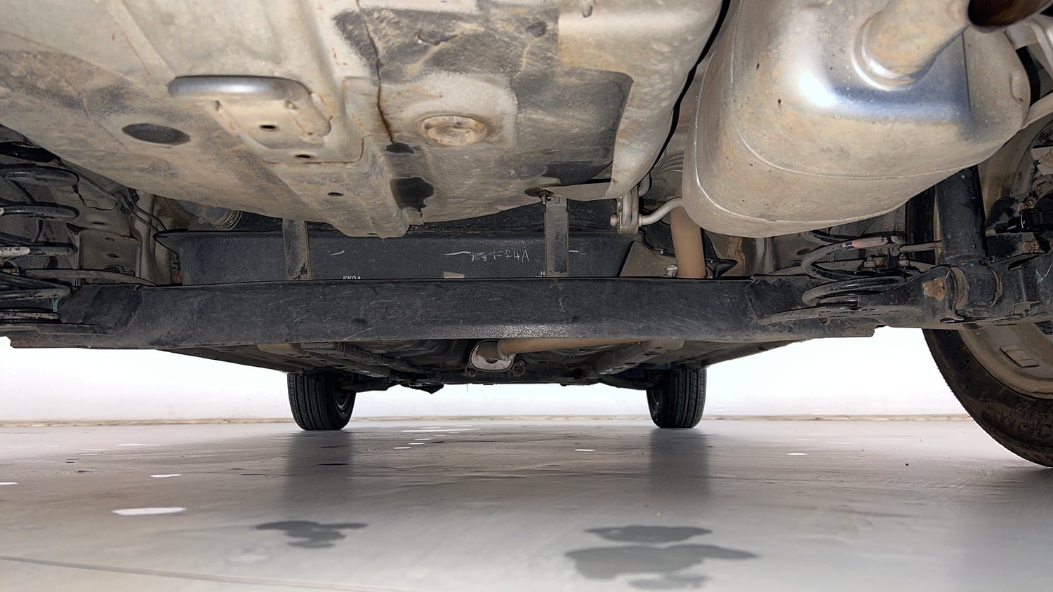 Used 2016 Hyundai Grand i10 Asta 1.2 Kappa VTVT Petrol Manual extra REAR UNDERBODY VIEW (TAKEN FROM REAR)