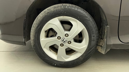 Used 2016 Honda City VX Petrol Manual tyres LEFT FRONT TYRE RIM VIEW
