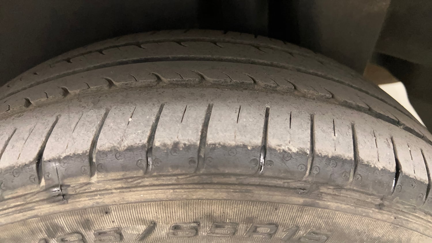 Used 2023 Maruti Suzuki Ciaz Zeta 1.5 Petrol Manual tyres LEFT REAR TYRE TREAD VIEW