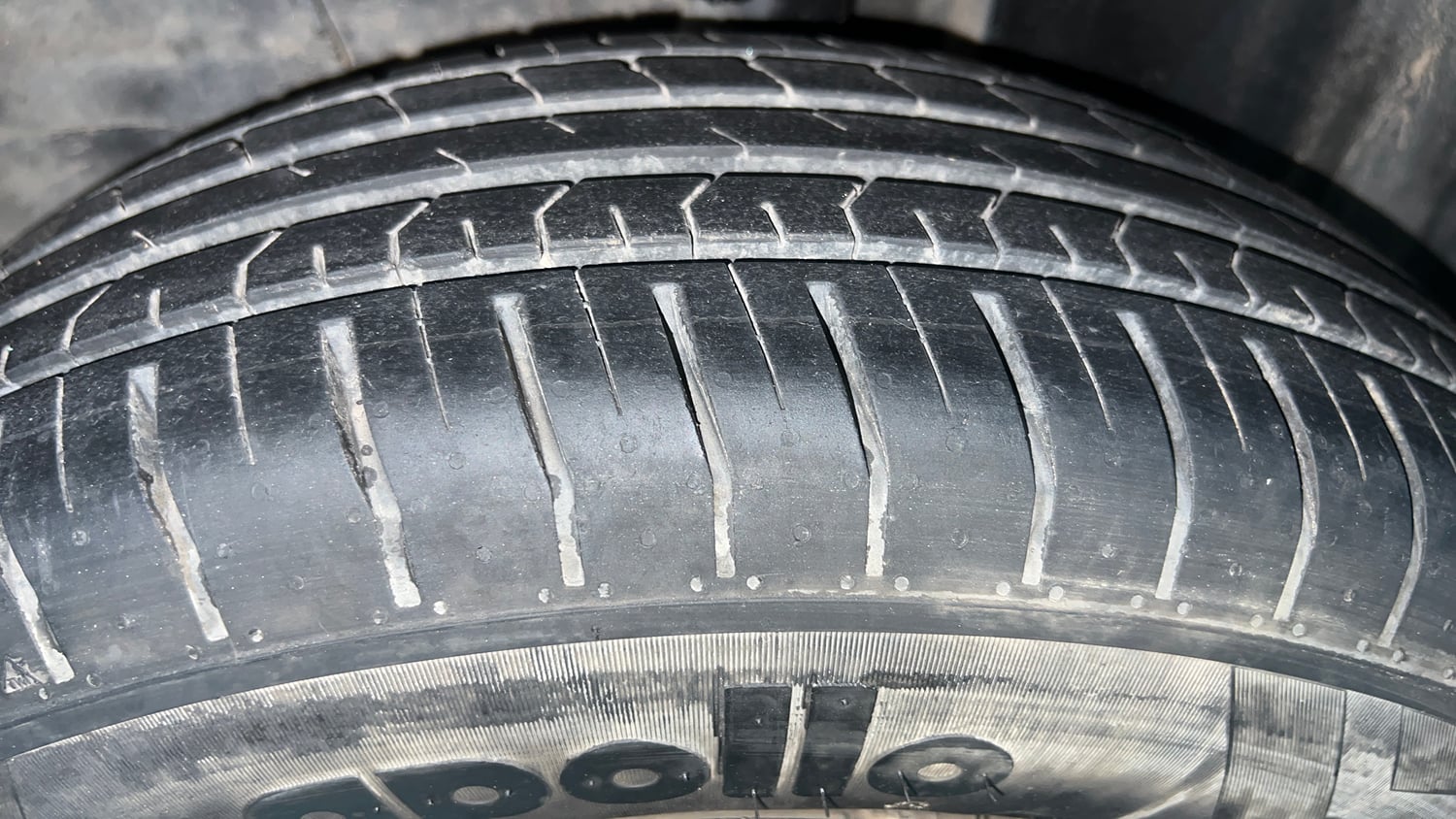 Used 2022 Tata Punch Pure MT Petrol Manual tyres LEFT REAR TYRE TREAD VIEW