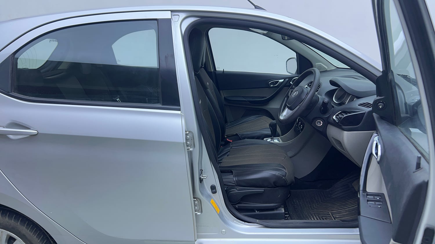 Used 2018 Tata Tiago Revotron XZA Petrol Automatic interior RIGHT SIDE FRONT DOOR CABIN VIEW
