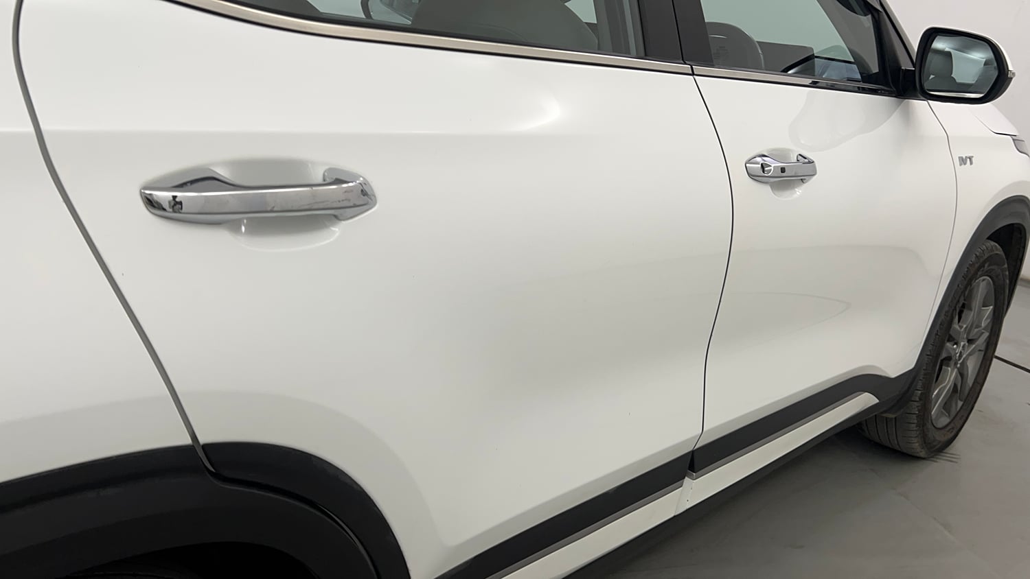 Used 2022 kia Seltos HTX 1.5 IVT Petrol Automatic dents MINOR SCRATCH