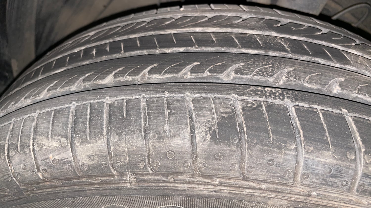 Used 2024 Hyundai Venue SX 1.2 Petrol Petrol Manual tyres LEFT FRONT TYRE TREAD VIEW