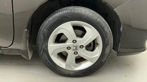 Used 2016 Honda City VX Petrol Manual tyres RIGHT FRONT TYRE RIM VIEW