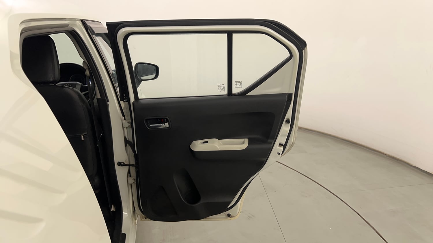 Used 2017 Maruti Suzuki Ignis Delta 1.2 MT Petrol Manual interior RIGHT REAR DOOR OPEN VIEW