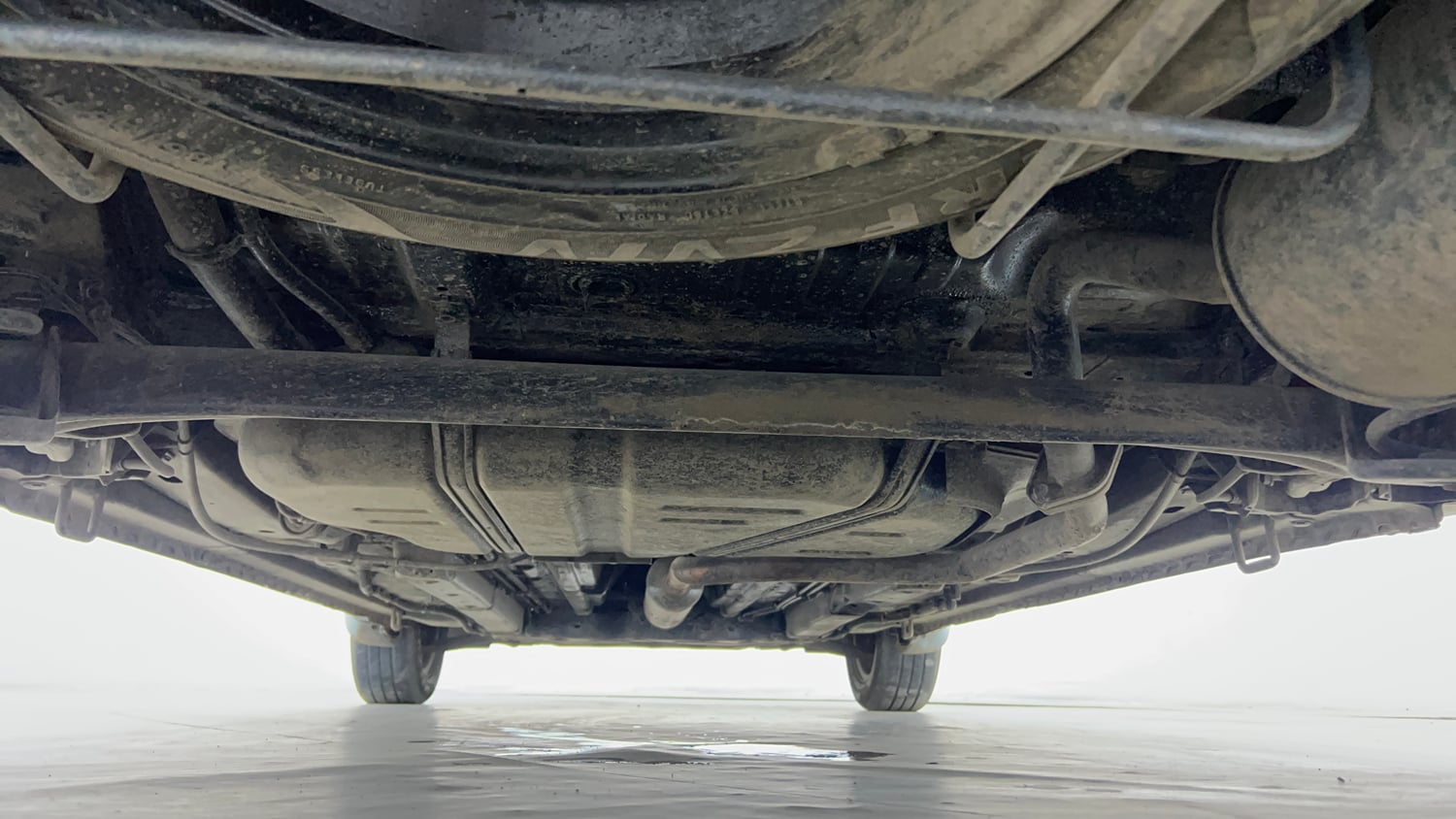 Used 2013 Maruti Suzuki Ertiga Vxi Petrol Manual extra REAR UNDERBODY VIEW (TAKEN FROM REAR)