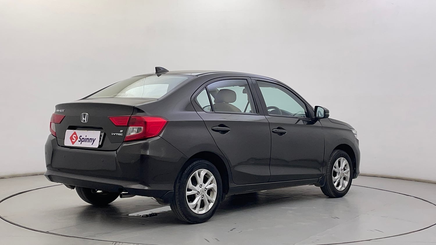 Used 2019 Honda Amaze 1.2 V CVT Petrol Petrol Automatic exterior RIGHT REAR CORNER VIEW