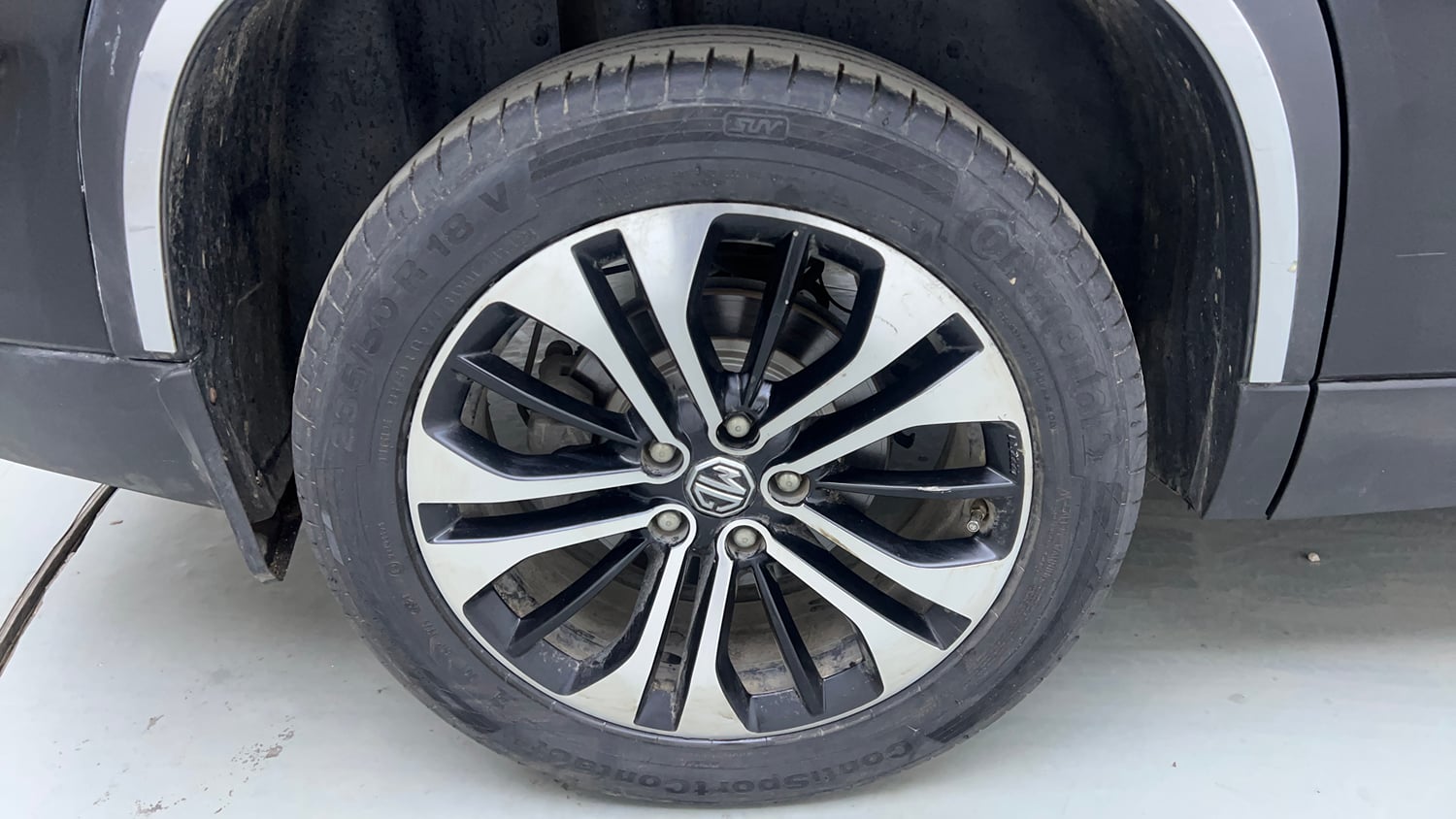 Used 2023 MG Motors Hector Sharp 2.0 Diesel Turbo MT Diesel Manual tyres RIGHT REAR TYRE RIM VIEW