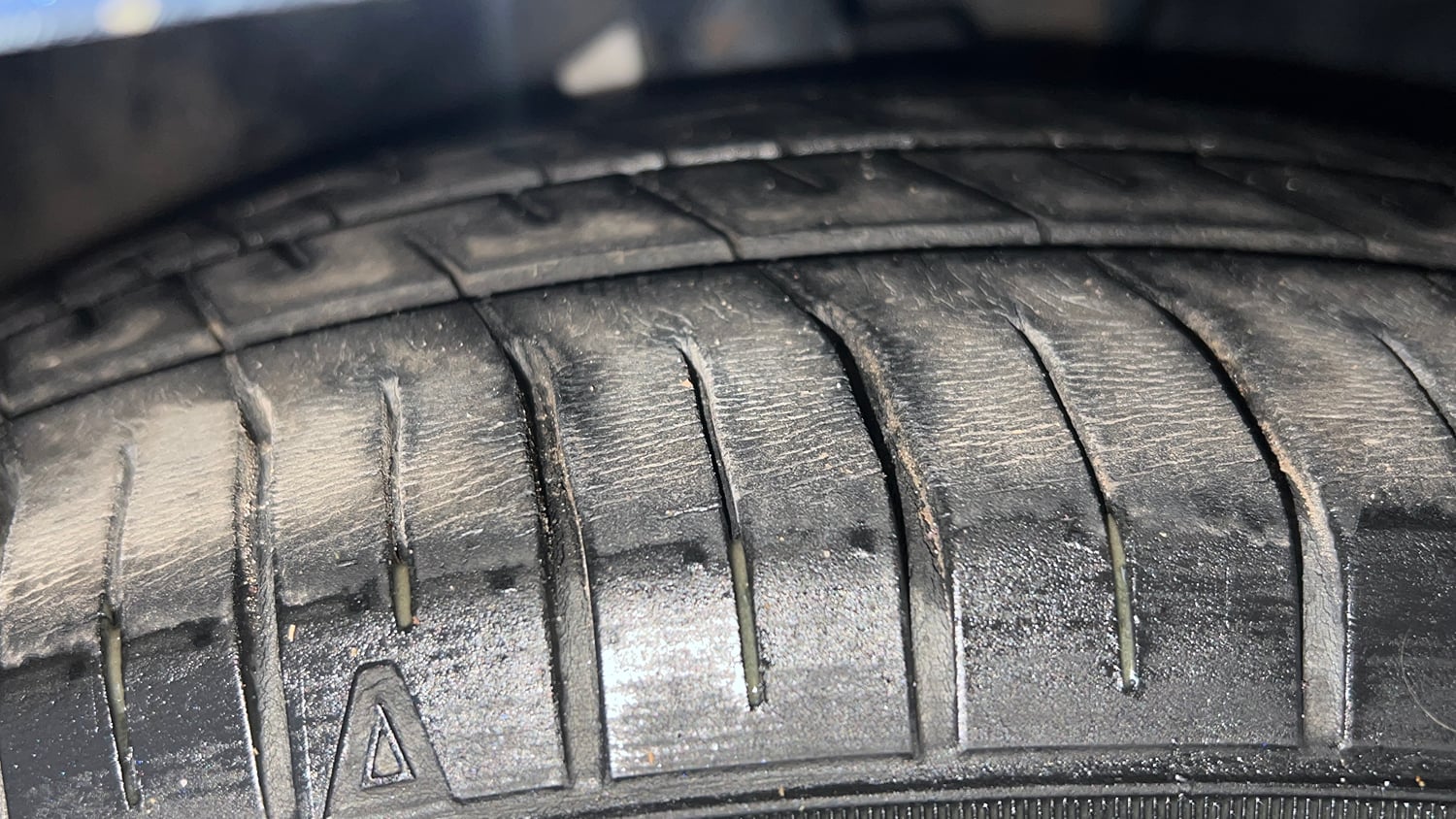 Used 2018 Maruti Suzuki Baleno Zeta 1.2 Petrol Manual tyres RIGHT FRONT TYRE TREAD VIEW