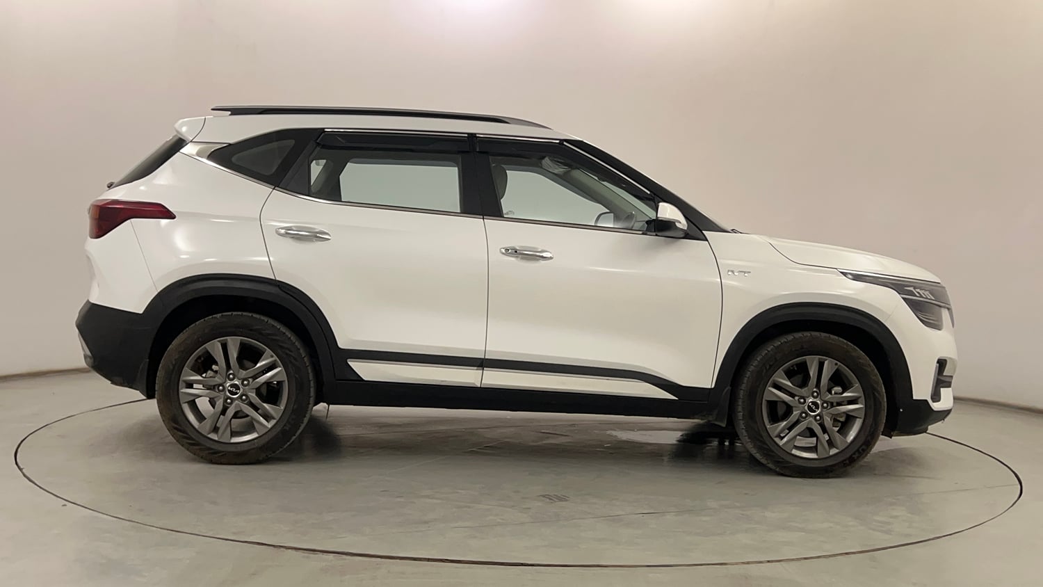 Used 2022 kia Seltos HTX 1.5 IVT Petrol Automatic exterior RIGHT SIDE VIEW