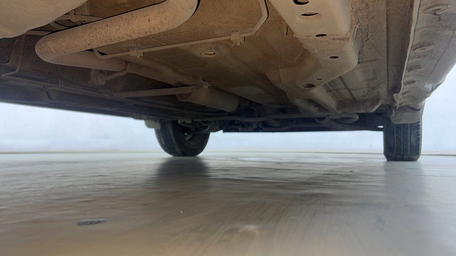 Used 2018 Tata Tiago Revotron XZA Petrol Automatic extra REAR RIGHT UNDERBODY VIEW