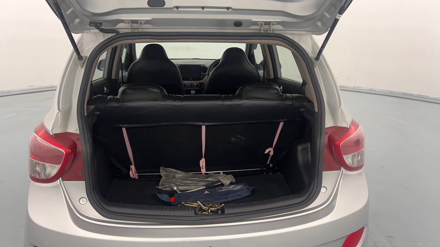 Used 2016 Hyundai Grand i10 Sportz 1.2 Kappa VTVT Petrol Manual interior DICKY INSIDE VIEW