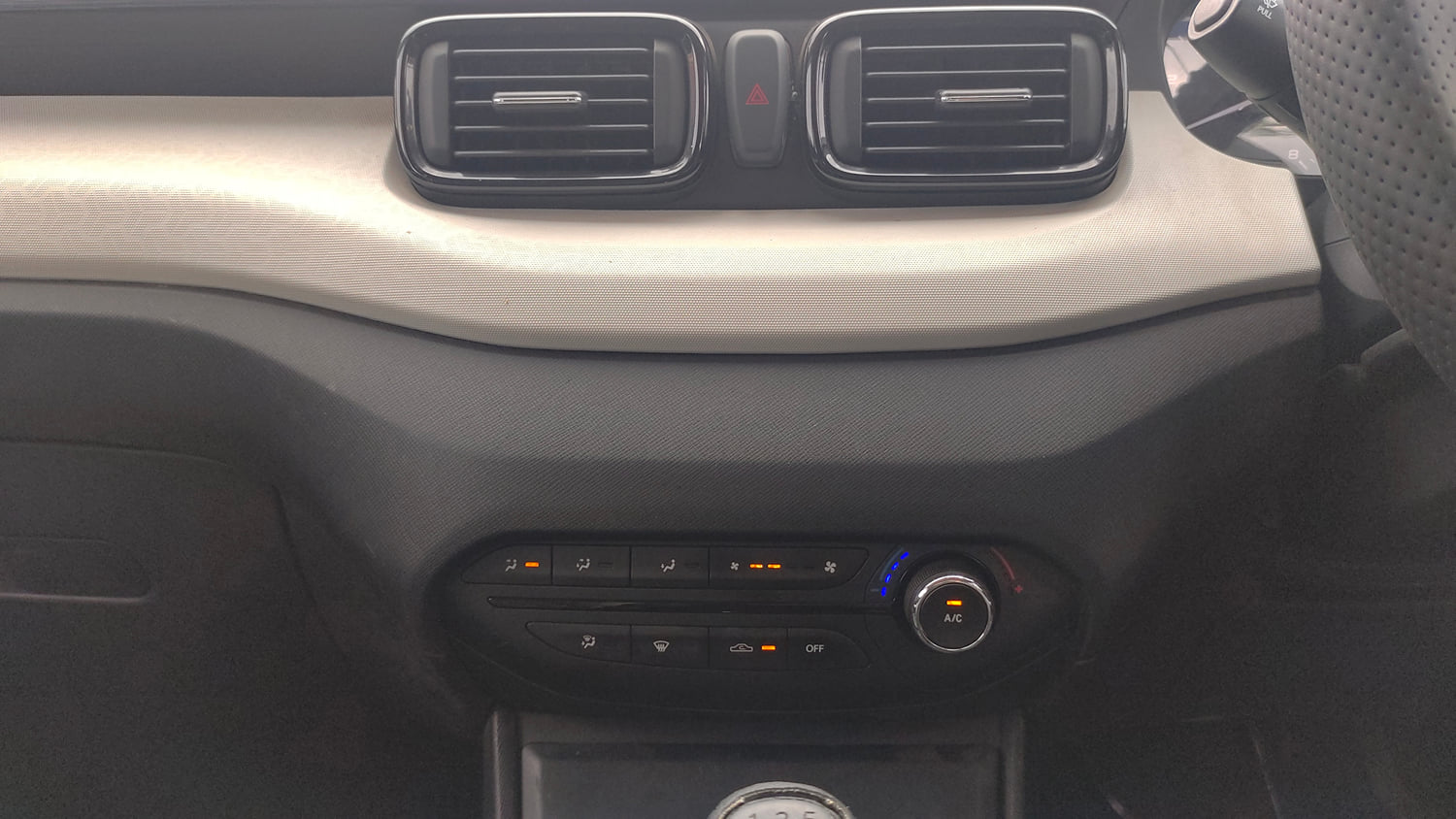 Used 2023 Tata Punch Pure MT Petrol Manual interior MUSIC SYSTEM & AC CONTROL VIEW