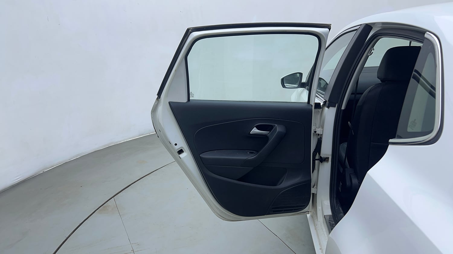Used 2018 Volkswagen Ameo Comfortline 1.2L (P) Petrol Manual interior LEFT REAR DOOR OPEN VIEW