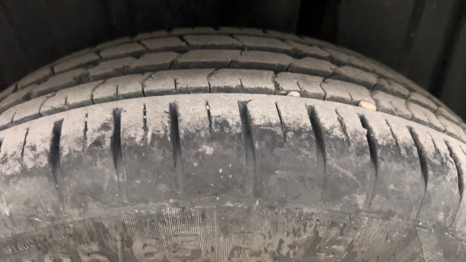 Used 2025 Maruti Suzuki Baleno Delta AGS Petrol Automatic tyres LEFT REAR TYRE TREAD VIEW