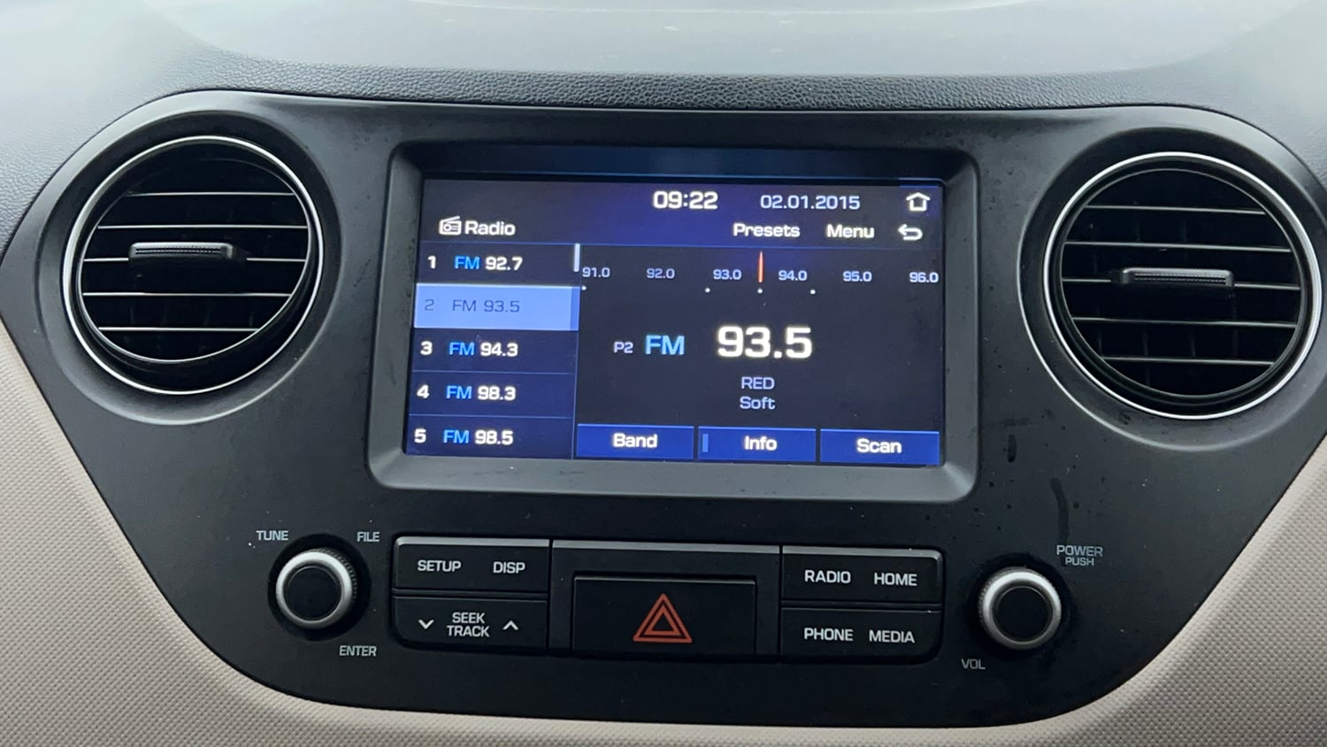 Used 2018 Hyundai Grand i10 Sportz 1.2 Kappa VTVT Petrol Manual top_features Touch screen infotainment system