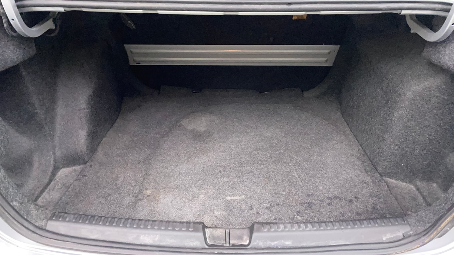 Used 2015 Volkswagen Vento Highline Petrol Petrol Manual interior DICKY INSIDE VIEW