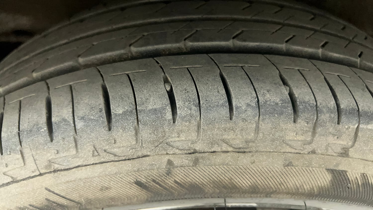 Used 2025 Honda City ZX Petrol CVT Petrol Automatic tyres RIGHT REAR TYRE TREAD VIEW