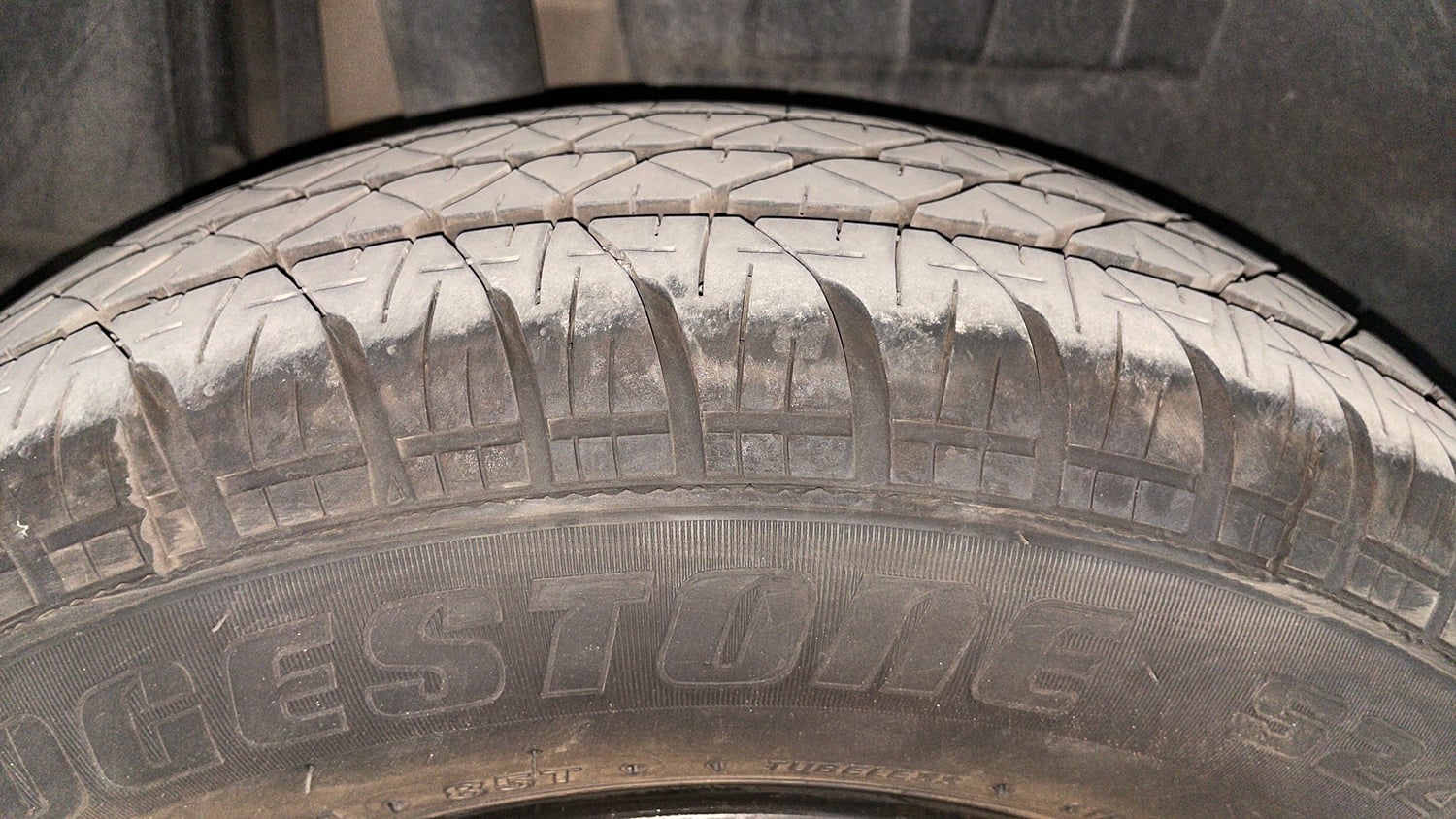 Used 2018 Maruti Suzuki Dzire VXi AMT Petrol Automatic tyres RIGHT REAR TYRE TREAD VIEW