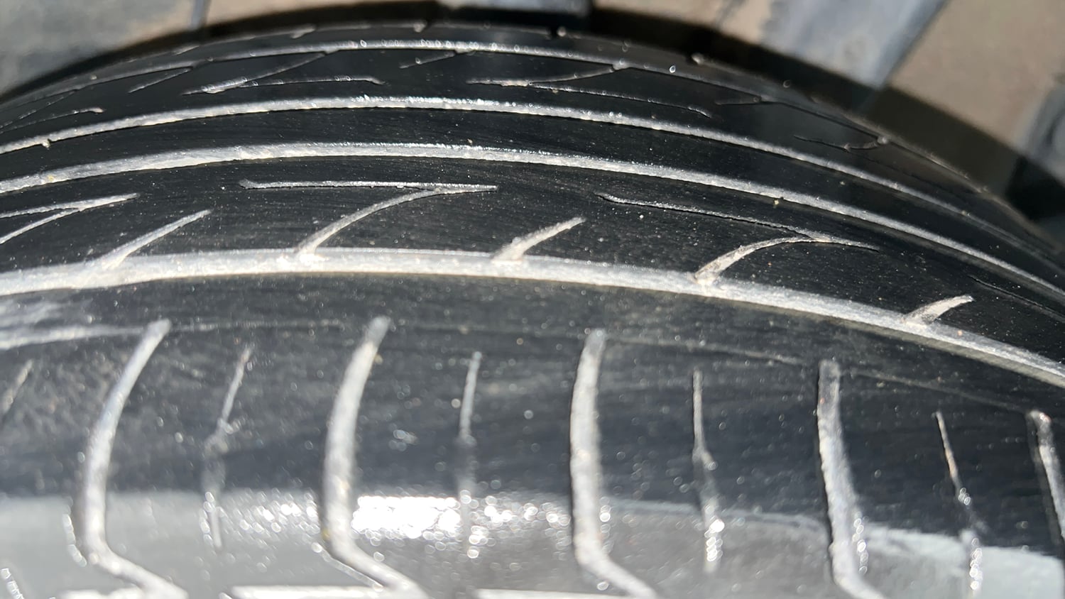 Used 2020 Hyundai Grand i10 Nios Magna 1.2 Kappa VTVT Petrol Manual tyres LEFT REAR TYRE TREAD VIEW