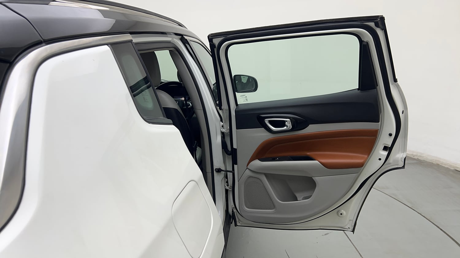 Used 2022 Jeep Compass Limited (O) 2.0 Diesel Diesel Manual interior RIGHT REAR DOOR OPEN VIEW