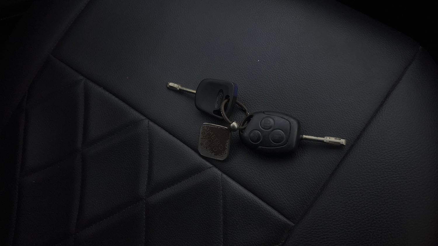 Used 2013 Ford Figo Duratorq Diesel ZXI 1.4 Diesel Manual extra CAR KEY VIEW