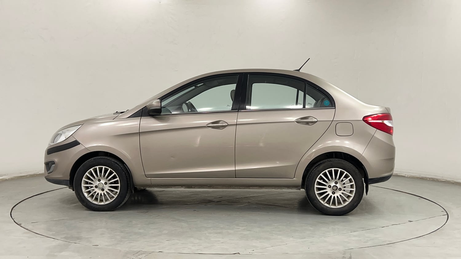 Used 2014 Tata Zest XMS Petrol Petrol Manual exterior LEFT SIDE VIEW