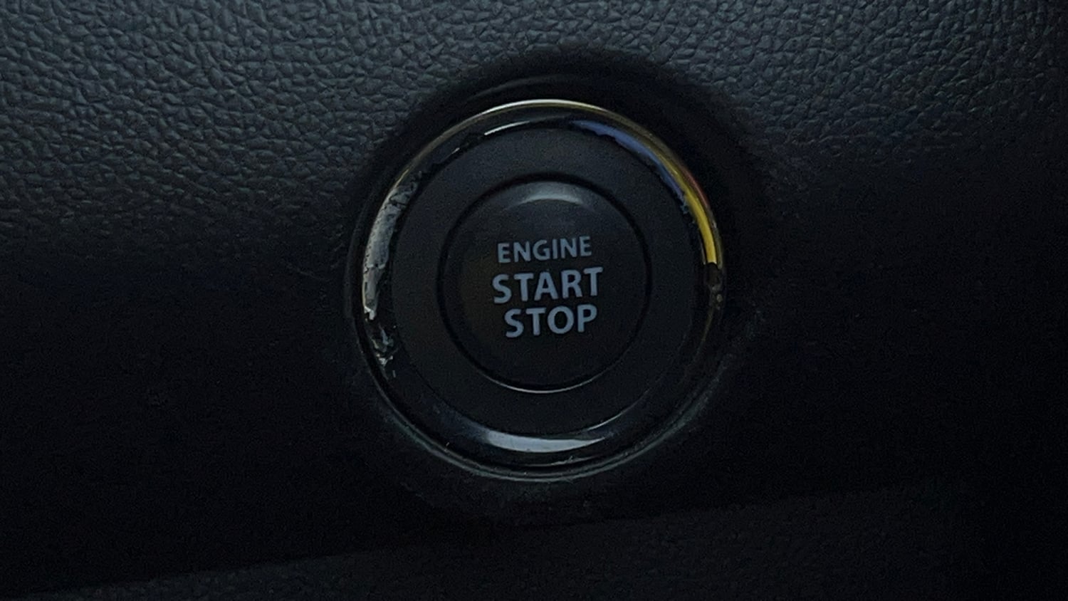 Used 2018 Maruti Suzuki Swift ZXi AMT Petrol Automatic top_features Keyless start