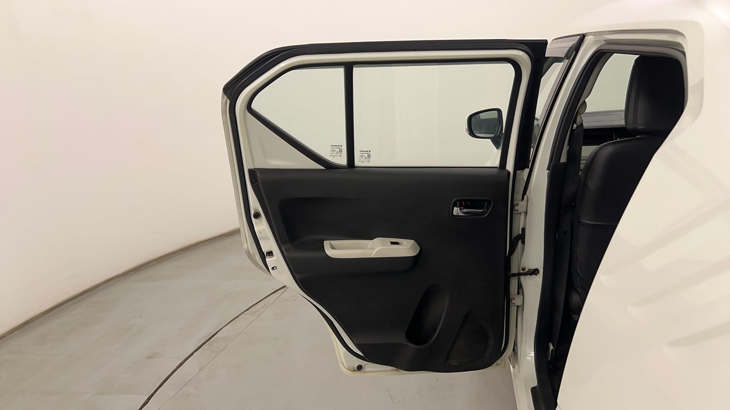 Used 2017 Maruti Suzuki Ignis Delta 1.2 MT Petrol Manual interior LEFT REAR DOOR OPEN VIEW