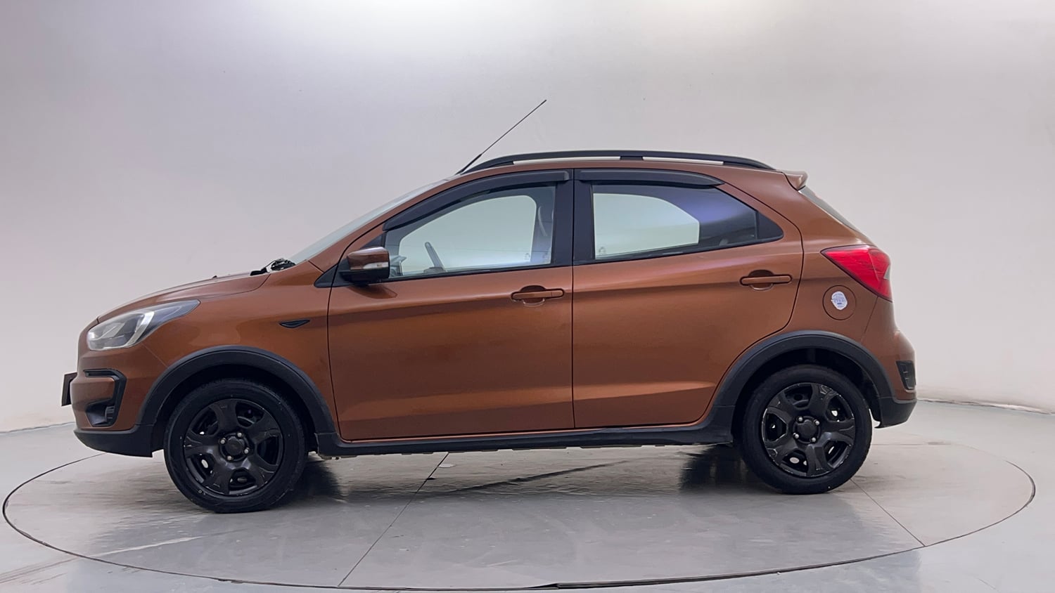 Used 2019 Ford Freestyle Trend Plus 1.2 Ti-VCT Petrol Manual exterior LEFT SIDE VIEW