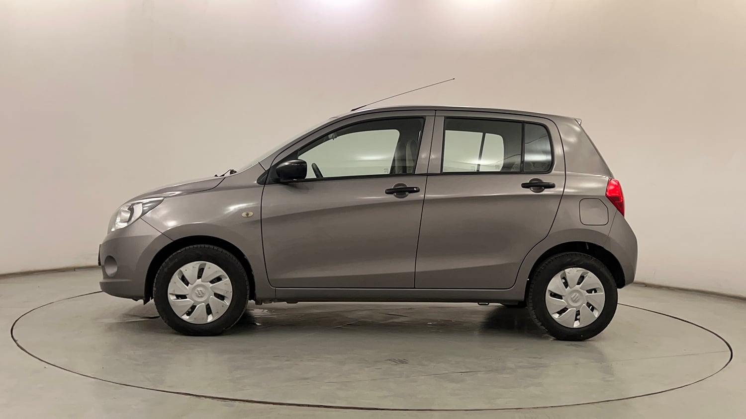 Used 2016 Maruti Suzuki Celerio VXi AMT Petrol Automatic exterior LEFT SIDE VIEW