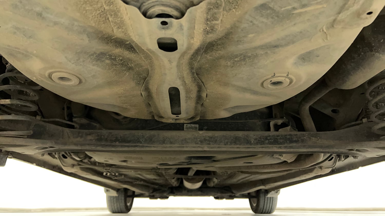 Used 2018 Maruti Suzuki Baleno Alpha 1.2 Petrol Manual extra REAR UNDERBODY VIEW (TAKEN FROM REAR)