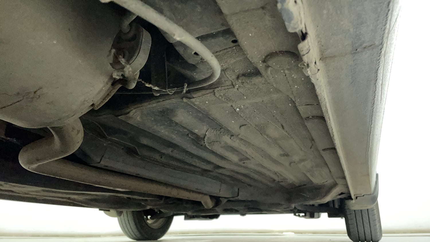 Used 2019 Honda Amaze 1.2 V CVT Petrol Petrol Automatic extra REAR RIGHT UNDERBODY VIEW