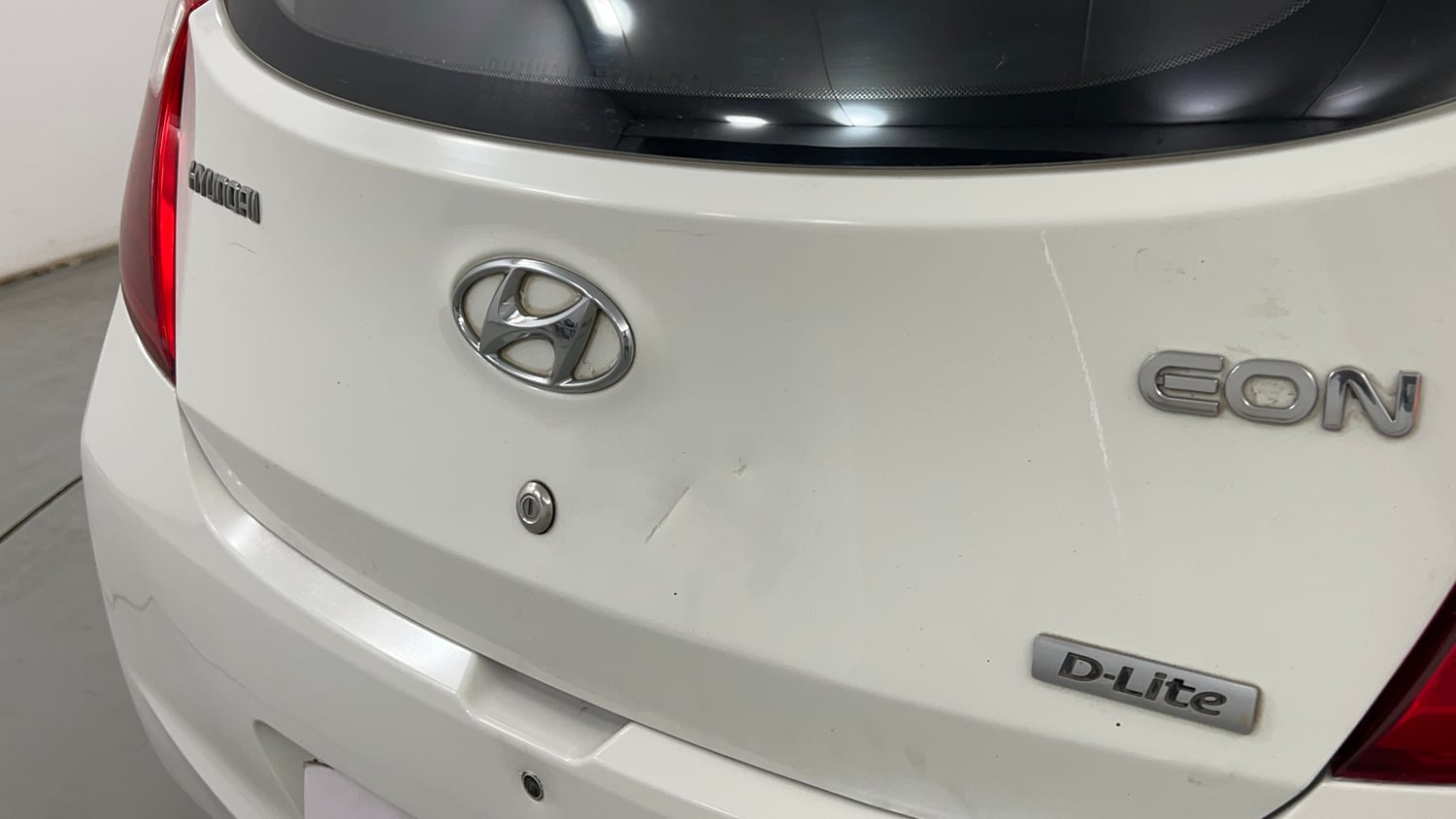Used 2016 Hyundai Eon D-Lite + Petrol Manual dents MINOR SCRATCH